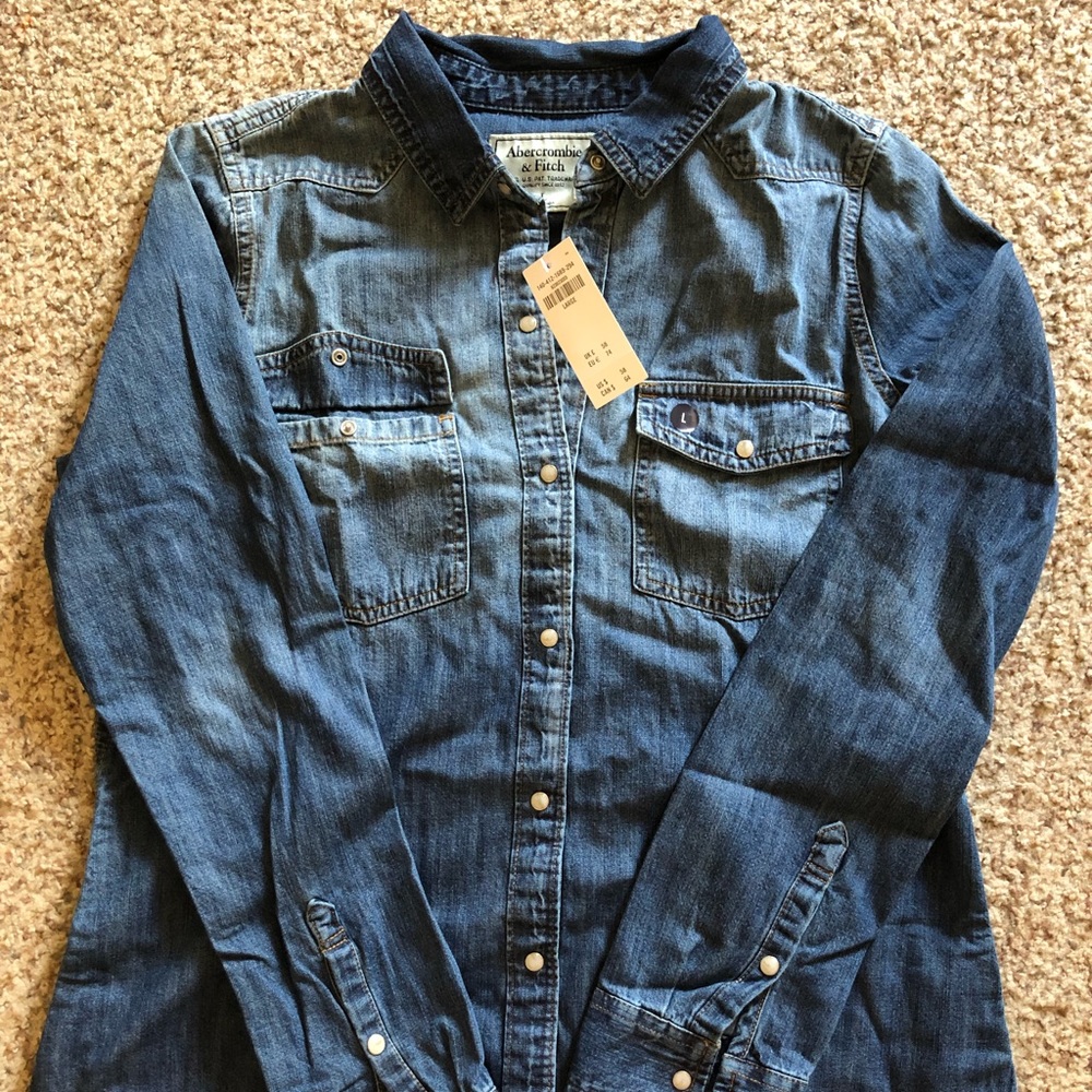 Abercrombie & Fitch denim jacket